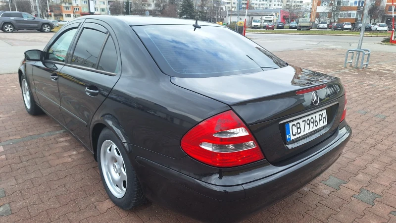 Mercedes-Benz E 200 2.0, снимка 5 - Автомобили и джипове - 48710223