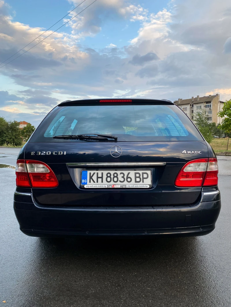 Mercedes-Benz E 320 CDI AVANTGARDE 4Matic, снимка 7 - Автомобили и джипове - 48860411