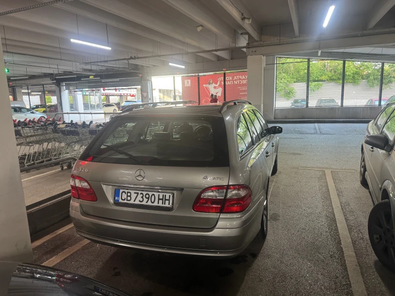 Mercedes-Benz E 320, снимка 4 - Автомобили и джипове - 51967632