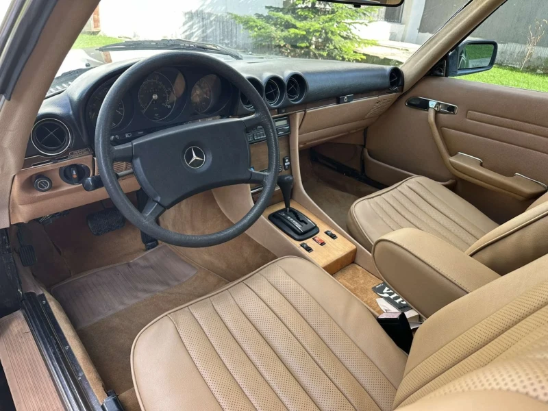 Mercedes-Benz SL 380 / КЛИМАТИК / ЕЛЕКТРИЧЕСКИ ПРОЗОРЦИ, снимка 9 - Автомобили и джипове - 51445248