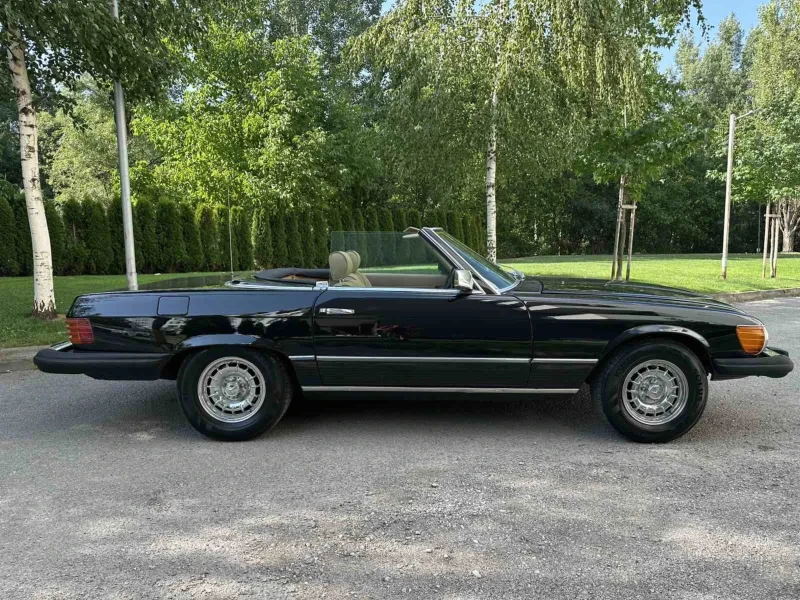 Mercedes-Benz SL 380 / КЛИМАТИК / ЕЛЕКТРИЧЕСКИ ПРОЗОРЦИ, снимка 8 - Автомобили и джипове - 51445248