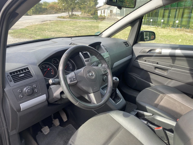 Opel Zafira B, снимка 6 - Автомобили и джипове - 53022825