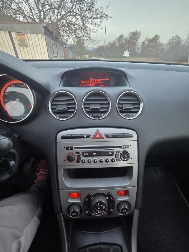Peugeot 308 1.6, снимка 12 - Автомобили и джипове - 52580579