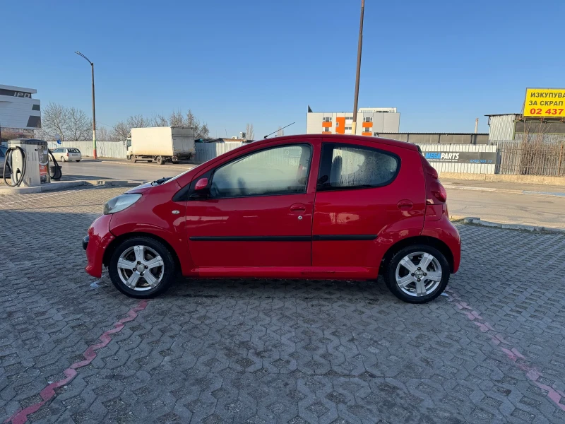 Peugeot 107 1.0i 80 000km 2 ри собственик , снимка 16 - Автомобили и джипове - 53239524