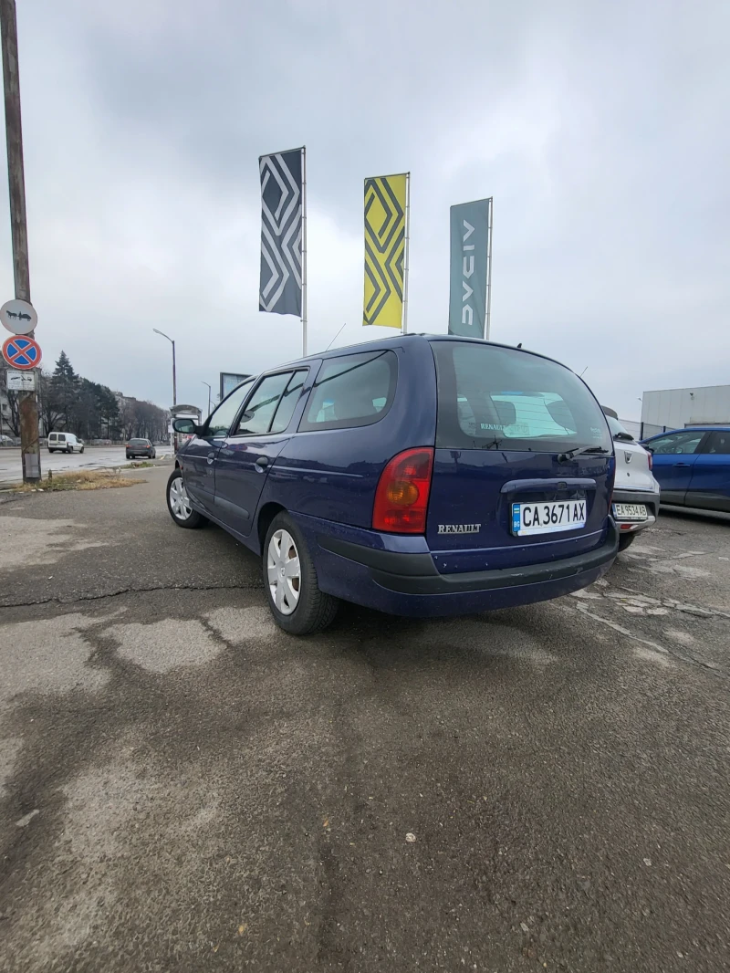 Renault Megane TurboDiesel 1.9, kombi, снимка 6 - Автомобили и джипове - 53385611