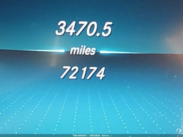 Mercedes-Benz C 300 * Face* 4matic* Камера* Remote* Памет* Keyless* Bl, снимка 15 - Автомобили и джипове - 53028310