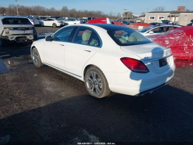 Mercedes-Benz C 300 * Face* 4matic* Камера* Remote* Памет* Keyless* Bl, снимка 5 - Автомобили и джипове - 53028310