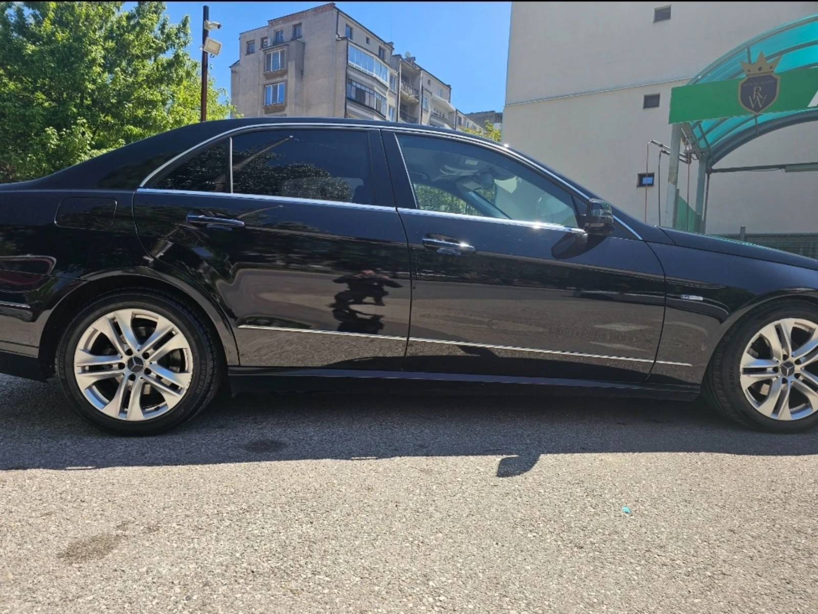 Mercedes-Benz E 220  - изображение 5