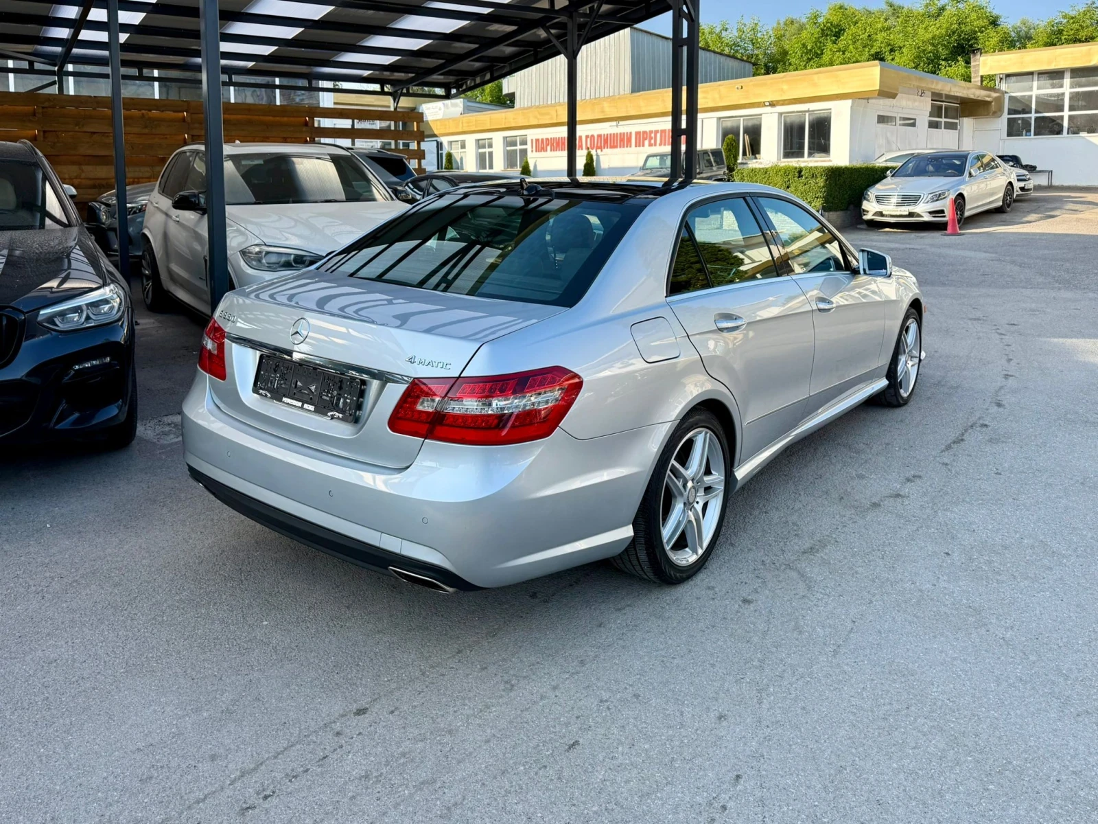 Mercedes-Benz E 500 5.5 AMG-Pack 4Matic - изображение 5