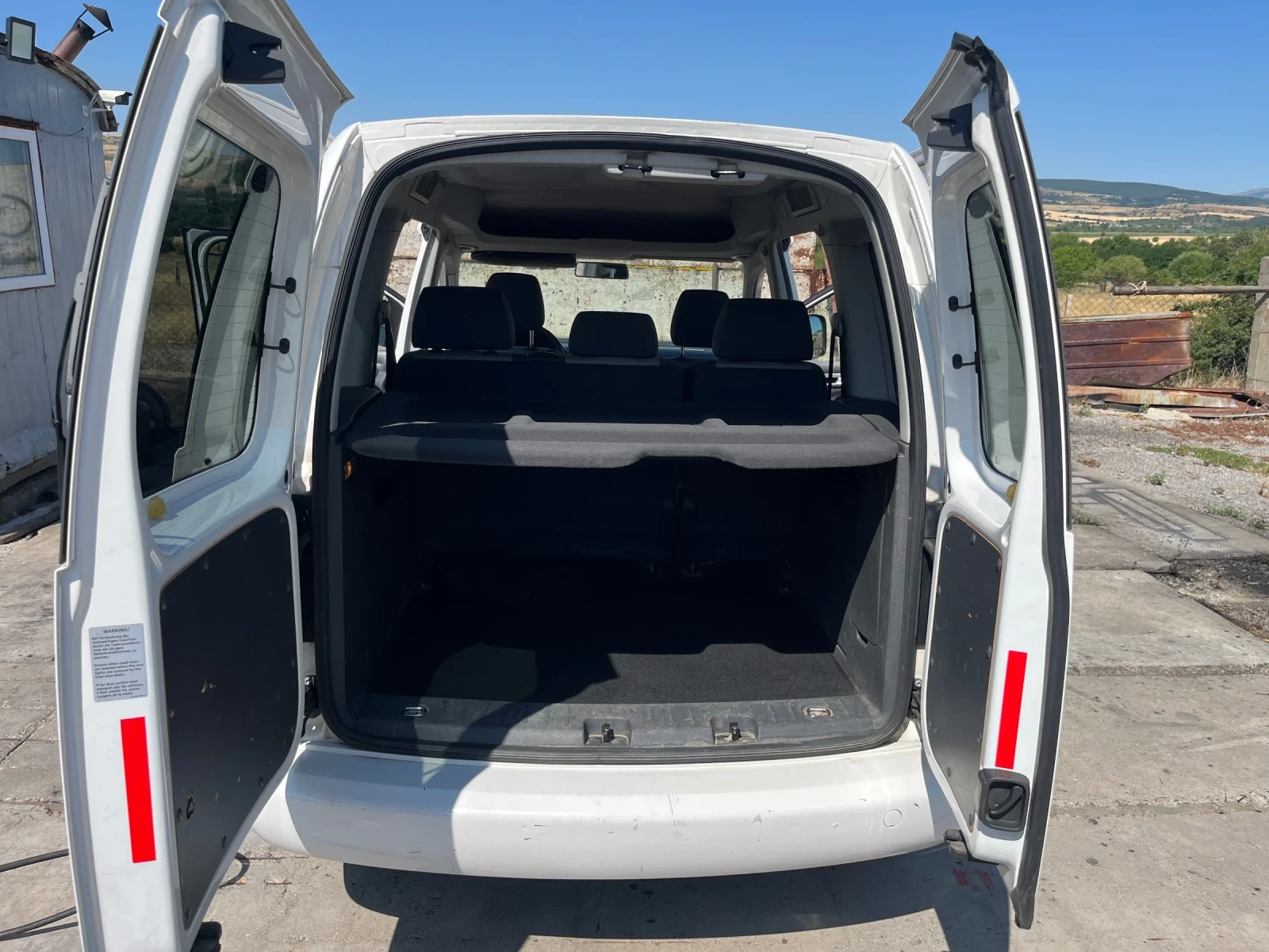 VW Caddy 1.6 TDI - изображение 10