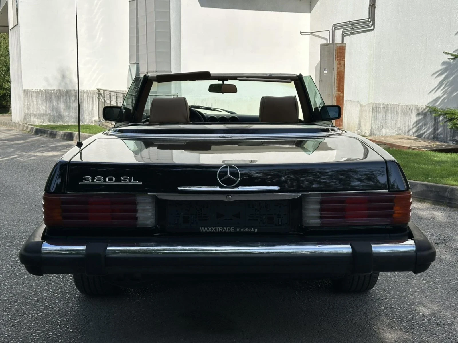Mercedes-Benz SL 380 / КЛИМАТИК / ЕЛЕКТРИЧЕСКИ ПРОЗОРЦИ - изображение 6