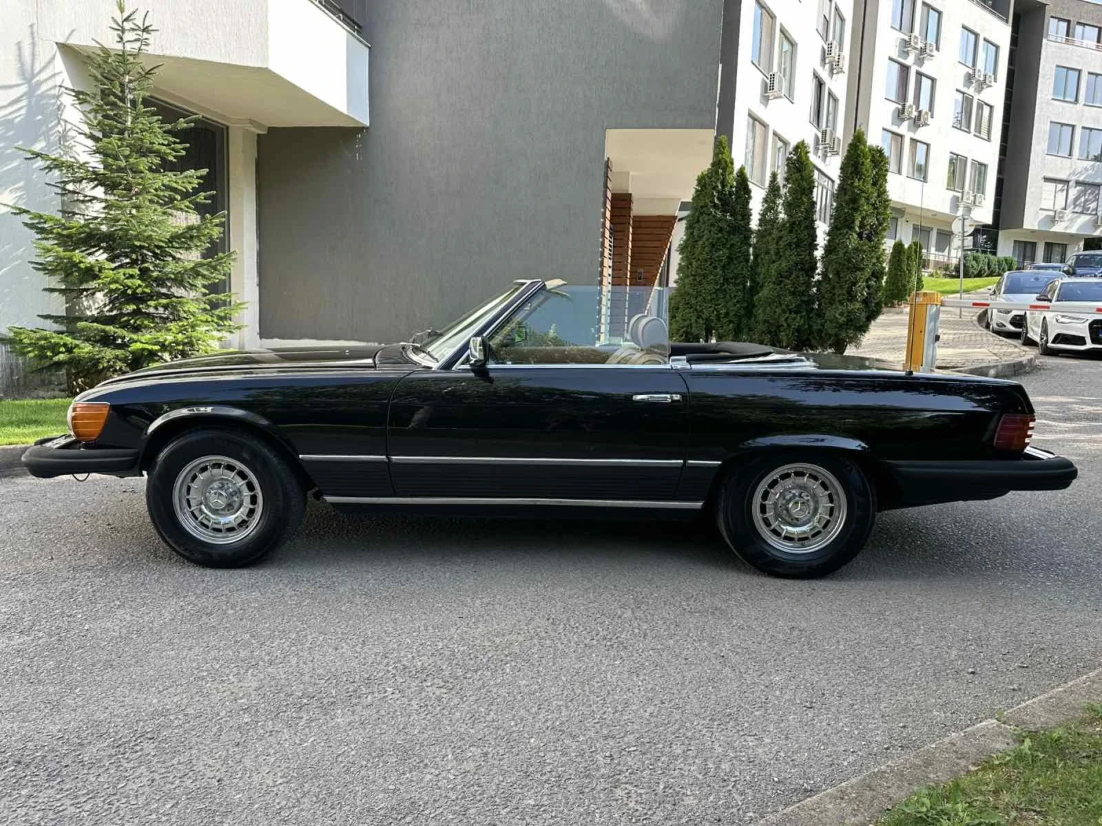 Mercedes-Benz SL 380 / КЛИМАТИК / ЕЛЕКТРИЧЕСКИ ПРОЗОРЦИ - изображение 4