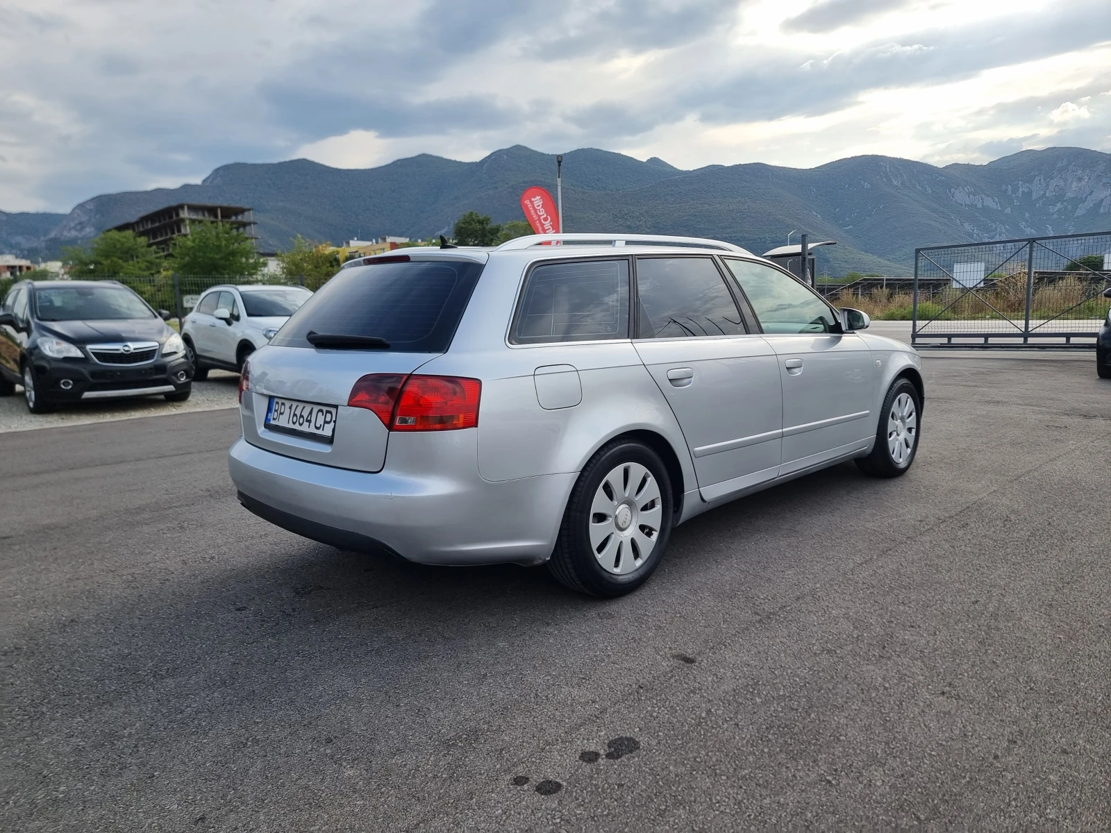 Audi A4 2.0TDI - изображение 7