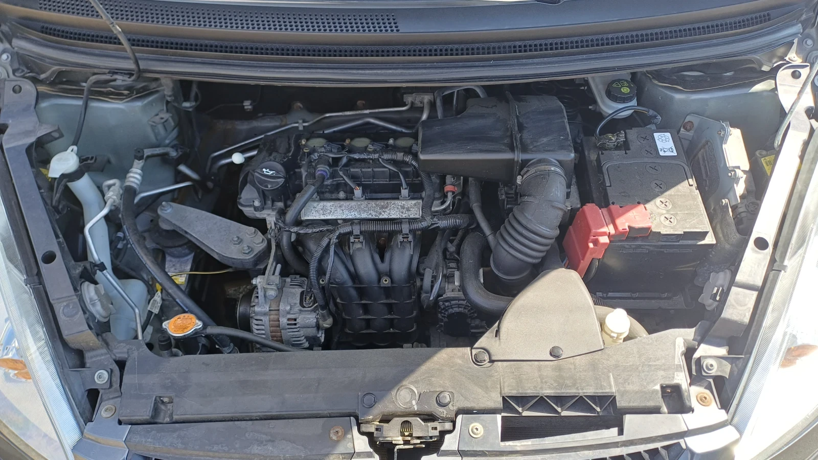Mitsubishi Colt  - изображение 9