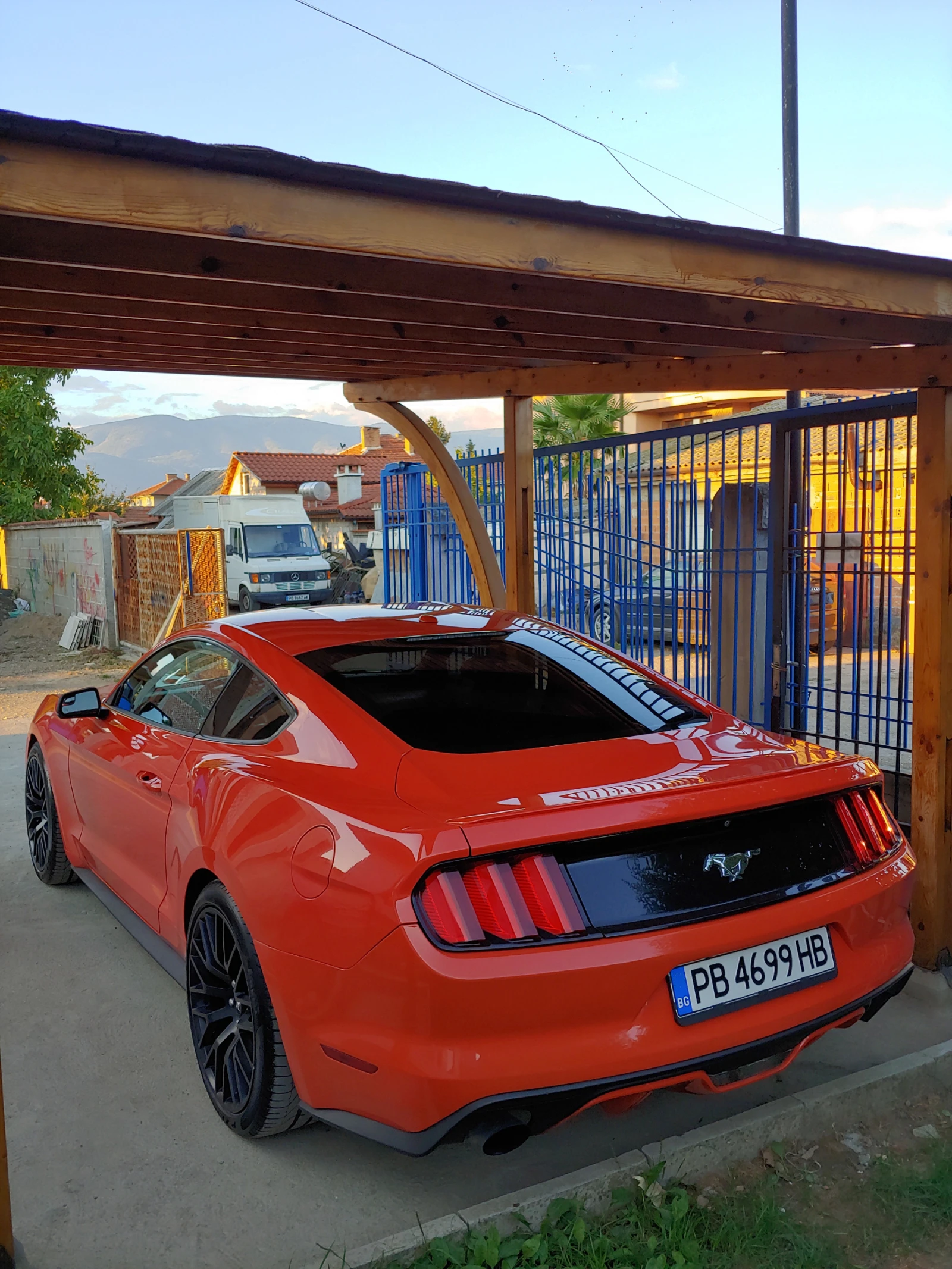 Ford Mustang  - изображение 6