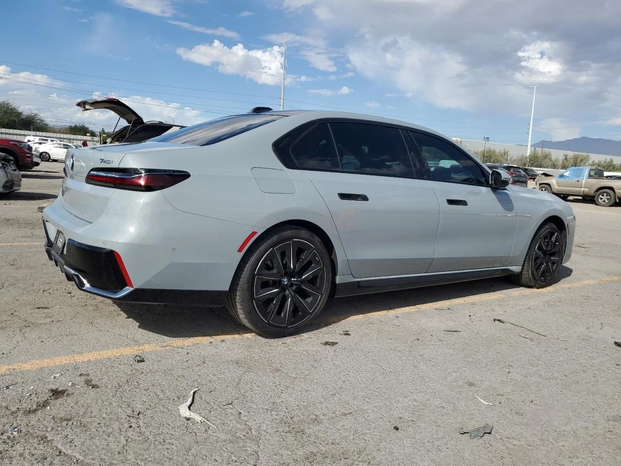 BMW 740  - изображение 3