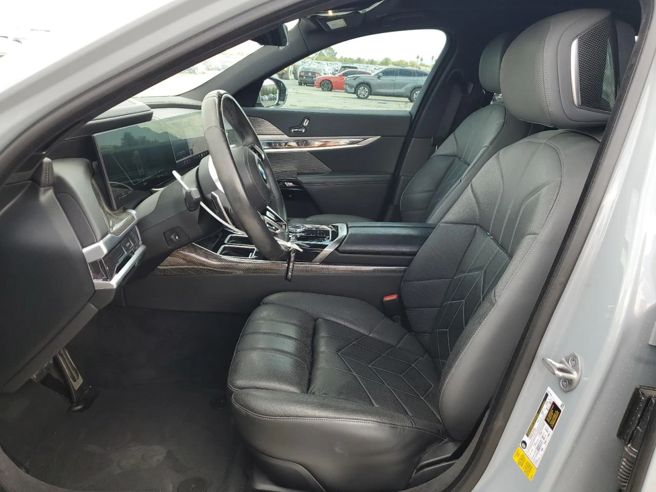 BMW 740  - изображение 7