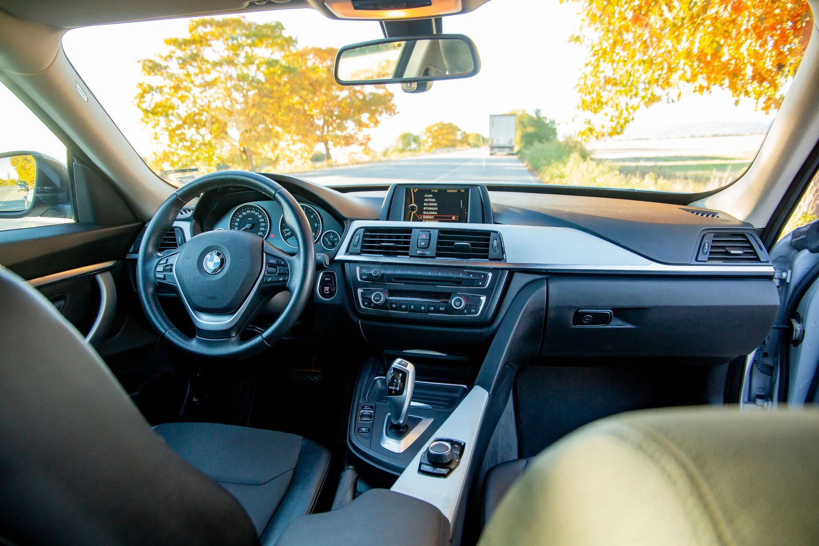 BMW 320 GT, снимка 6 - Автомобили и джипове - 53463549