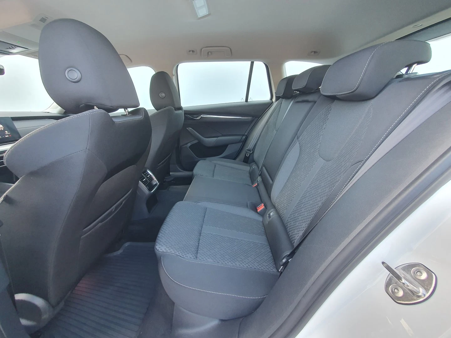 Skoda Octavia Style 2.0 TDI 150ks DSG 6 | Mobile.bg � ����������� 5