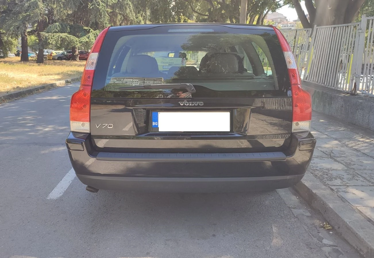 Volvo V70 D5 Facelift, снимка 3 - Автомобили и джипове - 54093535