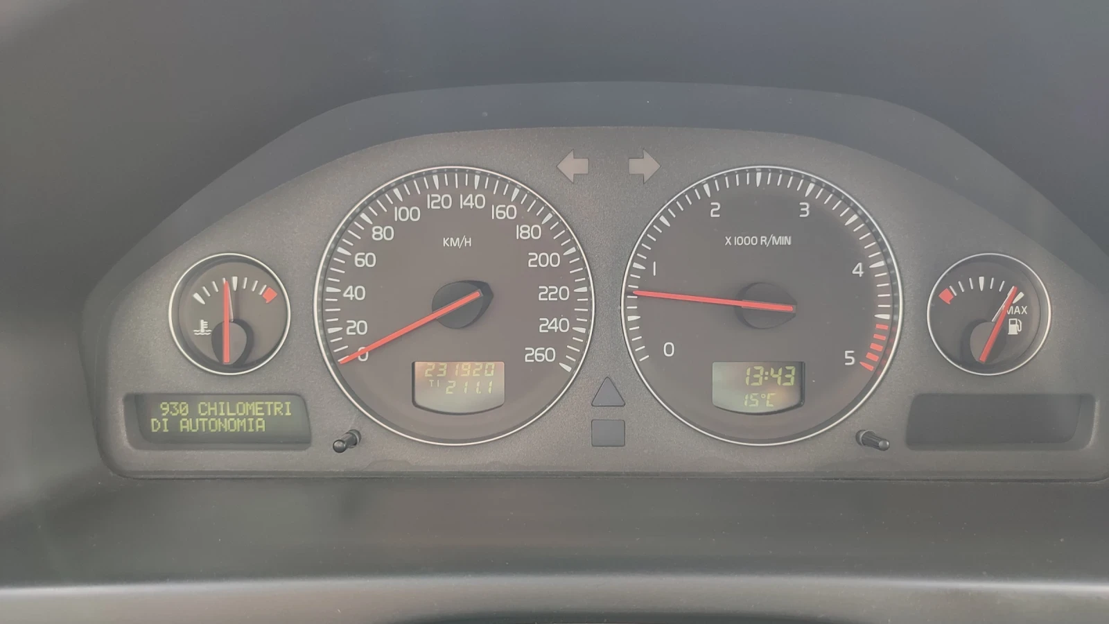 Volvo V70 D5 / EURO 4, снимка 15 - Автомобили и джипове - 54093535