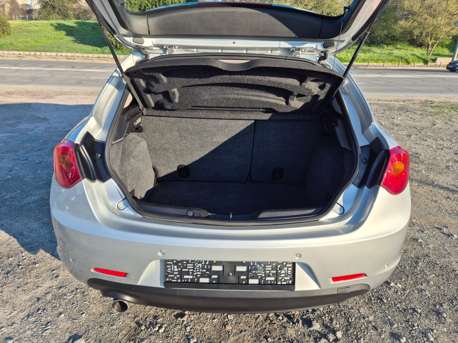 Alfa Romeo Giulietta 2.0JTD-M2, снимка 11 - Автомобили и джипове - 54104857