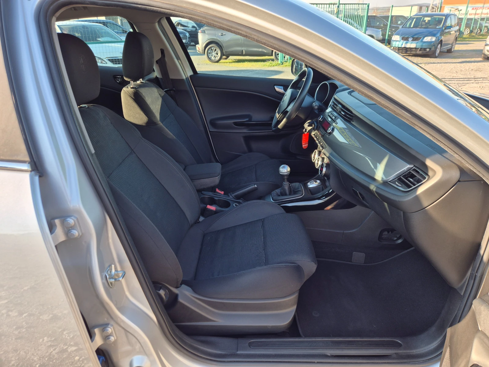 Alfa Romeo Giulietta 2.0JTD-M2, снимка 9 - Автомобили и джипове - 54104857