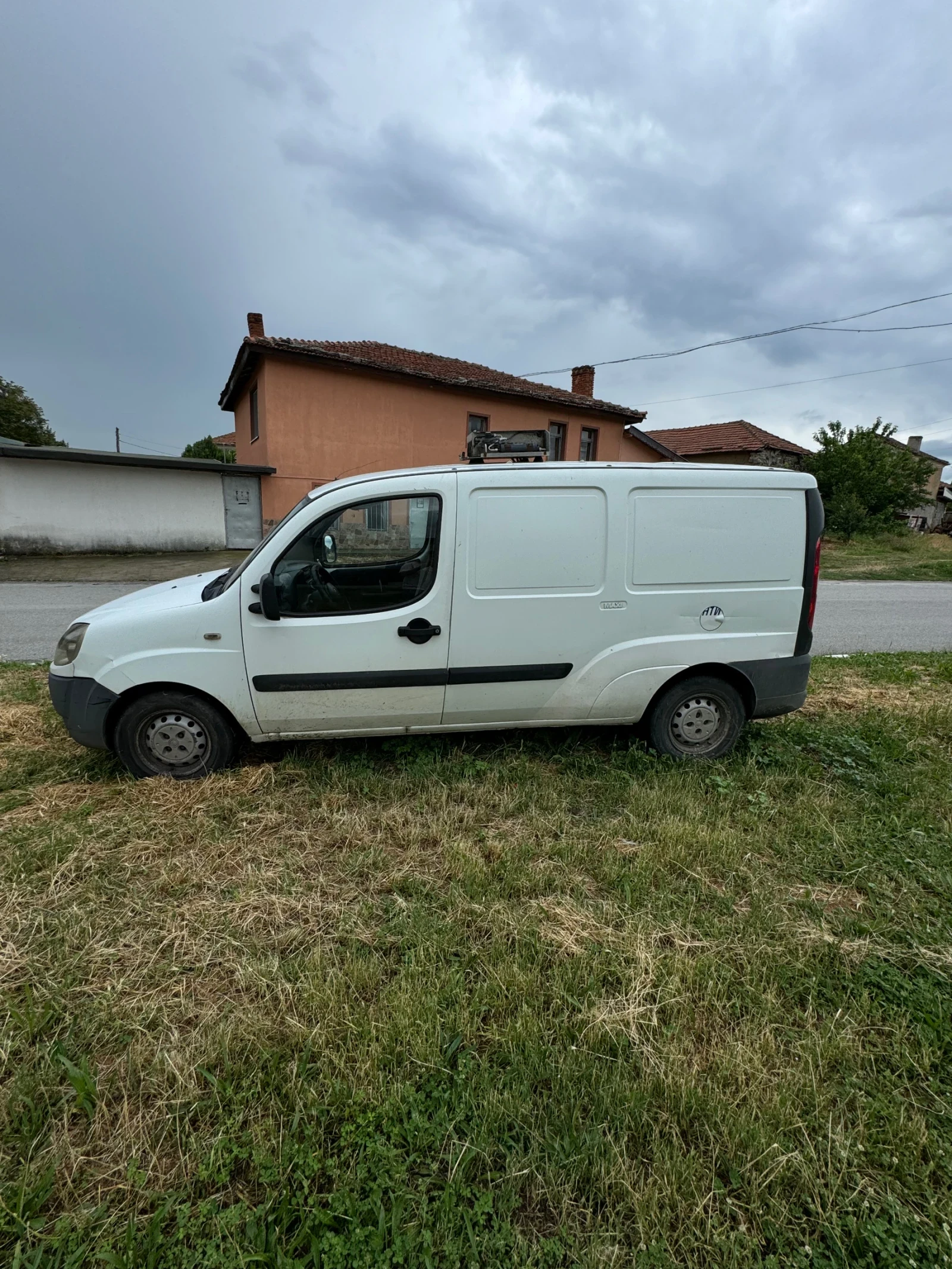 Fiat Doblo 1.3 multi, снимка 4 - Автомобили и джипове - 54643492