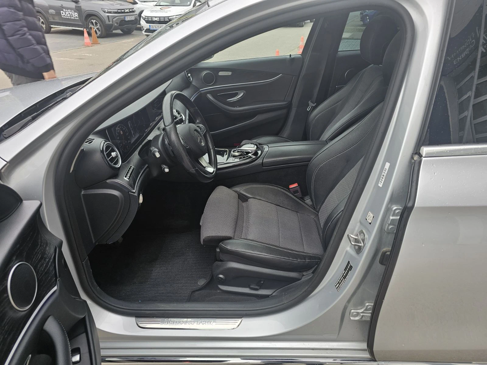 Mercedes-Benz E 350 3.0, снимка 17 - Автомобили и джипове - 54688287