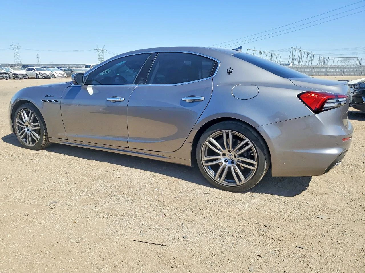 Maserati Ghibli, снимка 5 - Автомобили и джипове - 54932729