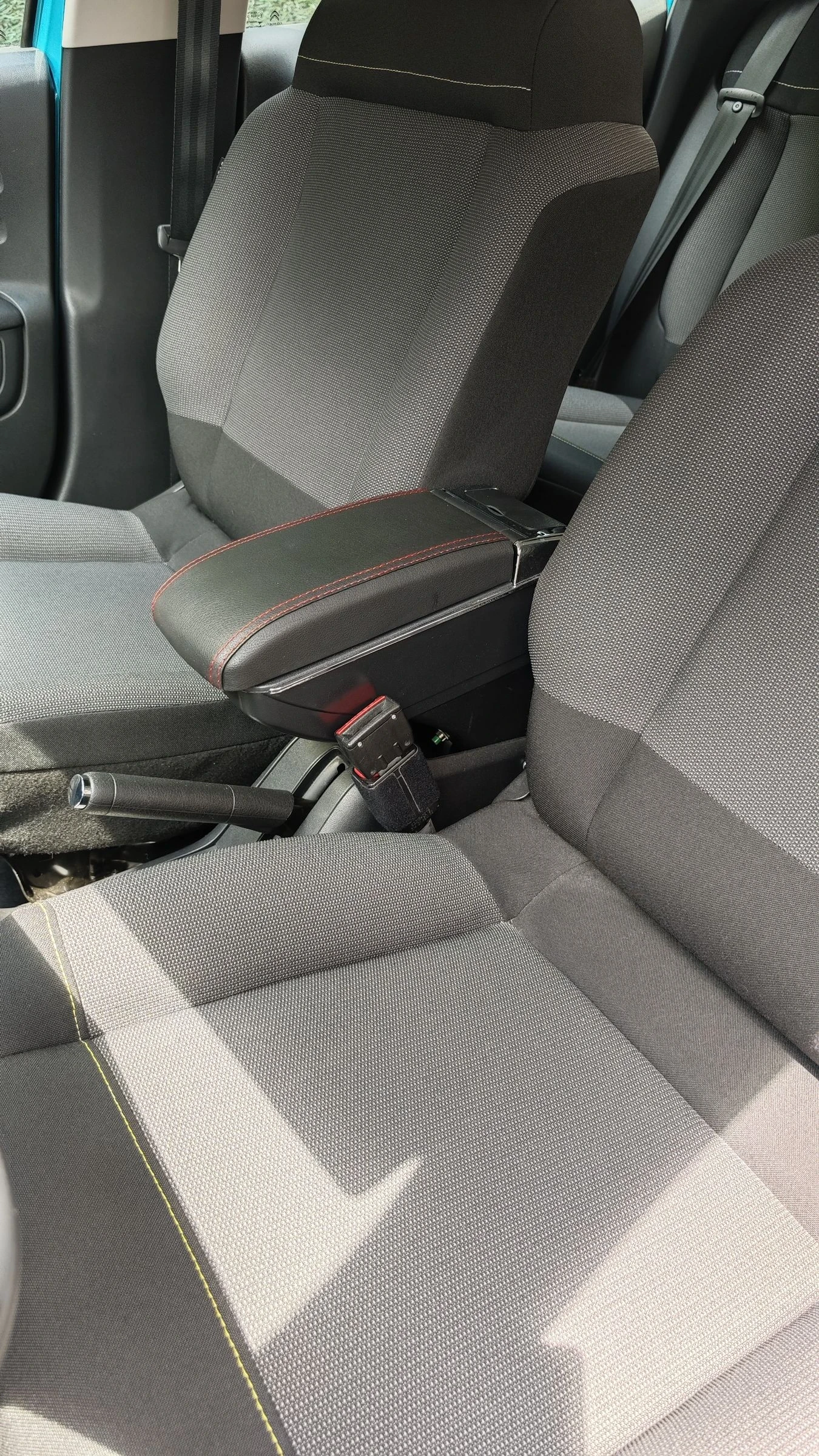 Citroen C3 Pure tech, АГУ Lovato , снимка 15 - Автомобили и джипове - 55048868