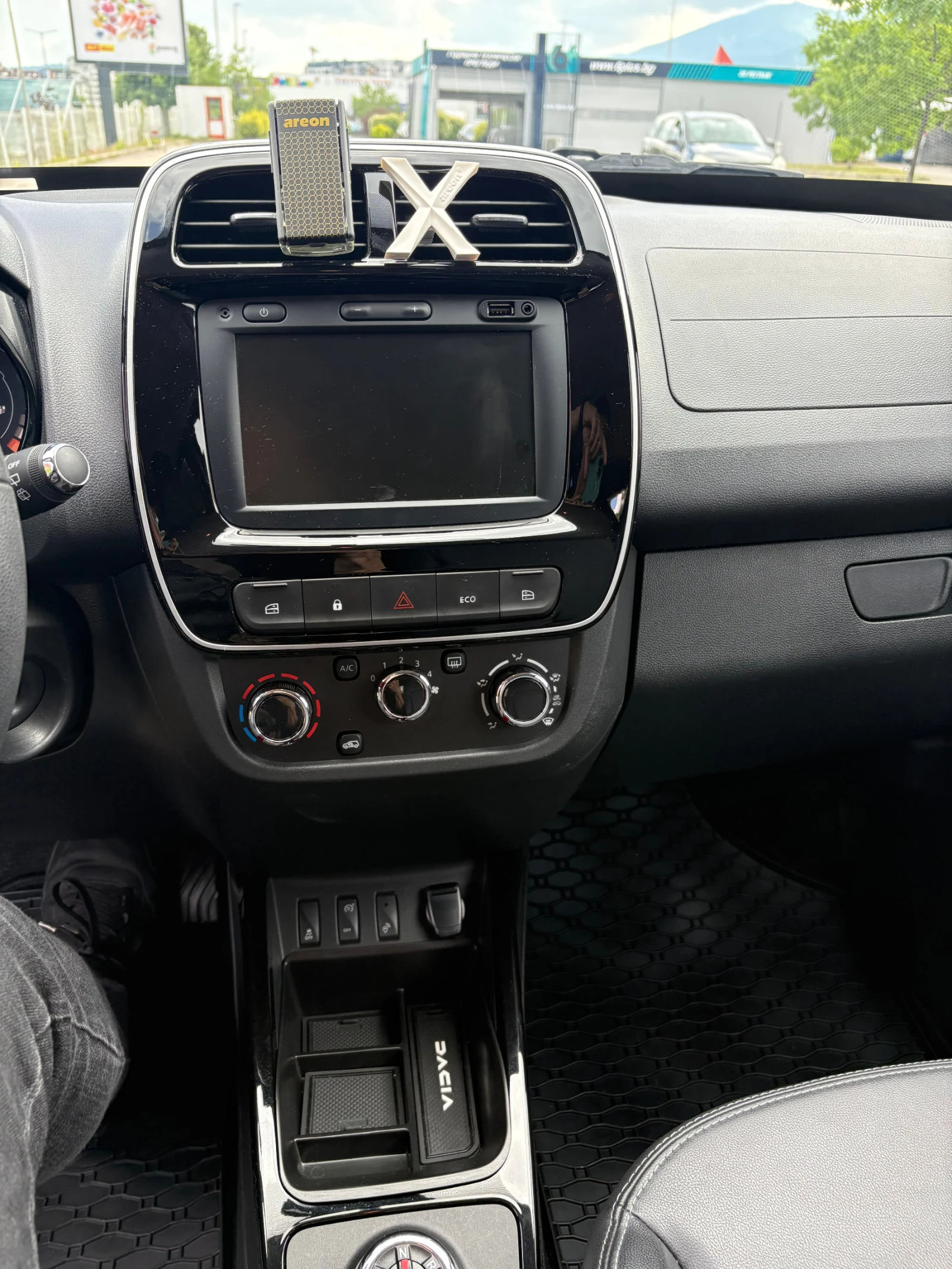 Dacia Spring, снимка 9 - Автомобили и джипове - 55119290