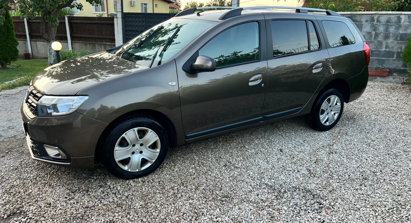 Dacia Logan MCV, LPG Фабрична ГАЗ, снимка 5 - Автомобили и джипове - 55148937