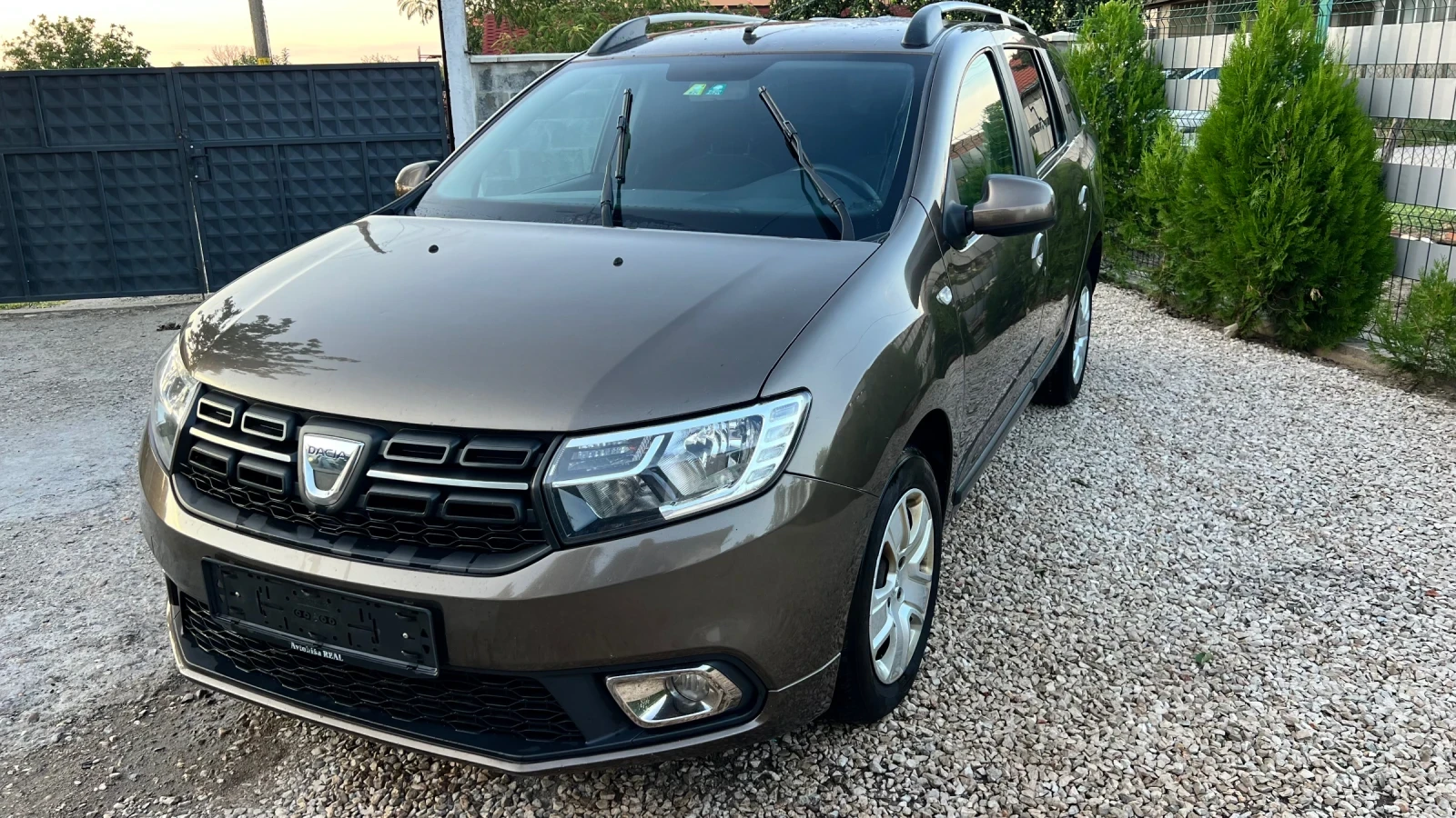 Dacia Logan MCV, LPG Фабрична ГАЗ, снимка 3 - Автомобили и джипове - 55148937