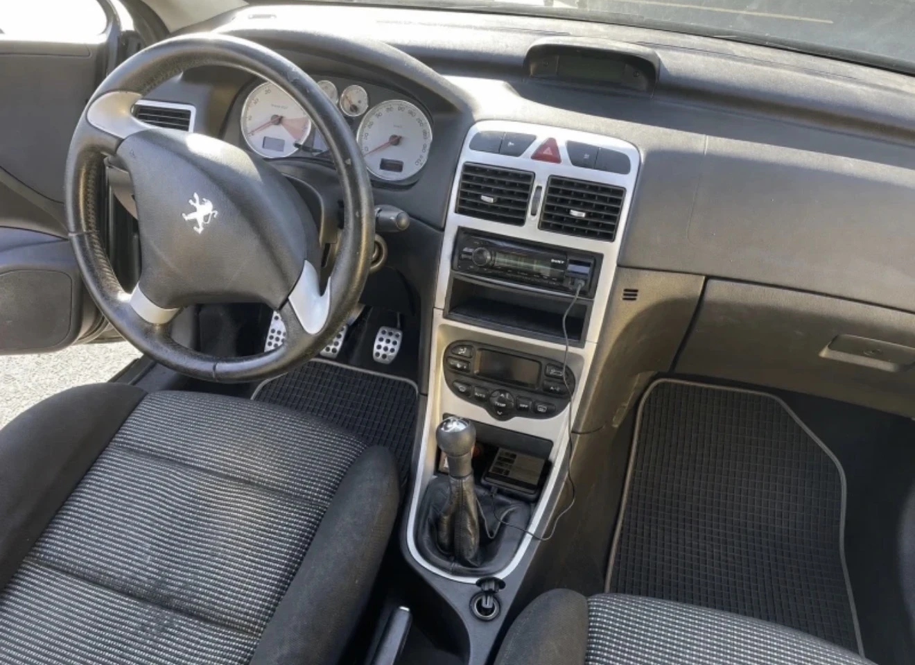Peugeot 207, снимка 6 - Автомобили и джипове - 55406003