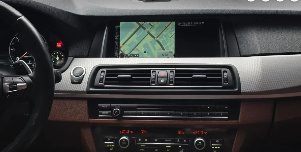 BMW 550 * АВТО КРЕДИТ* ЦЕНА ДО БГ * Сервизна история * , снимка 7 - Автомобили и джипове - 55459173