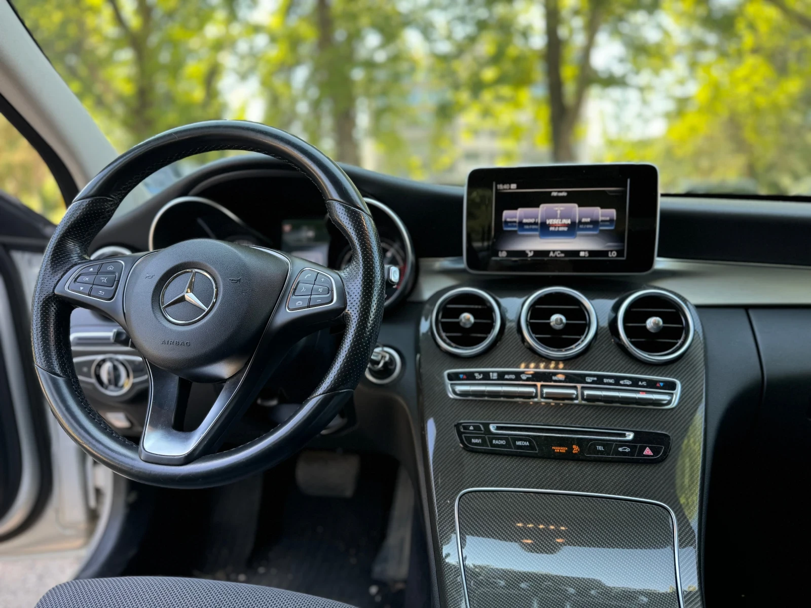 Mercedes-Benz C 220 Седан, снимка 4 - Автомобили и джипове - 55480499