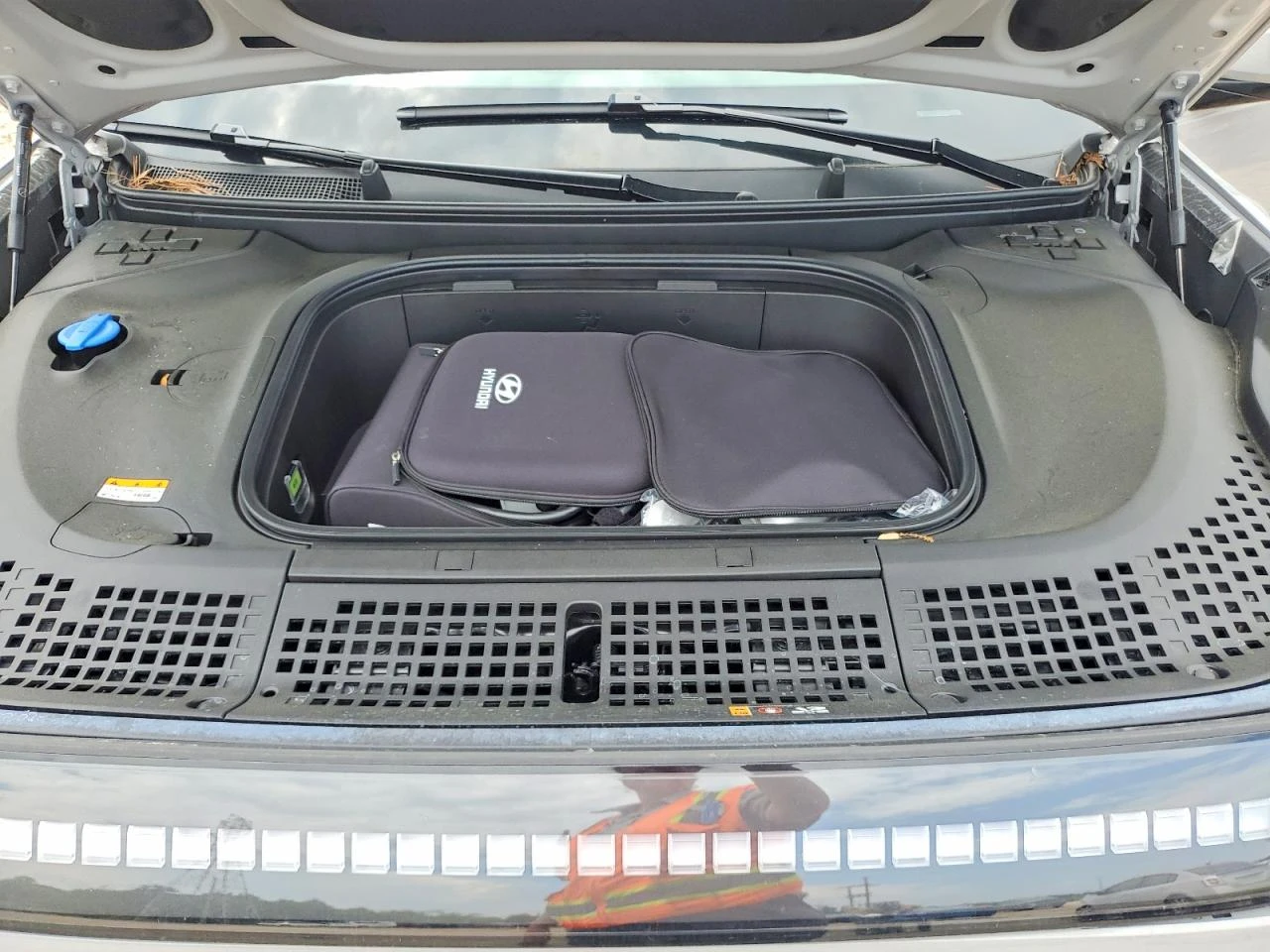 Hyundai Ioniq 9 Limited, снимка 12 - Автомобили и джипове - 55744385
