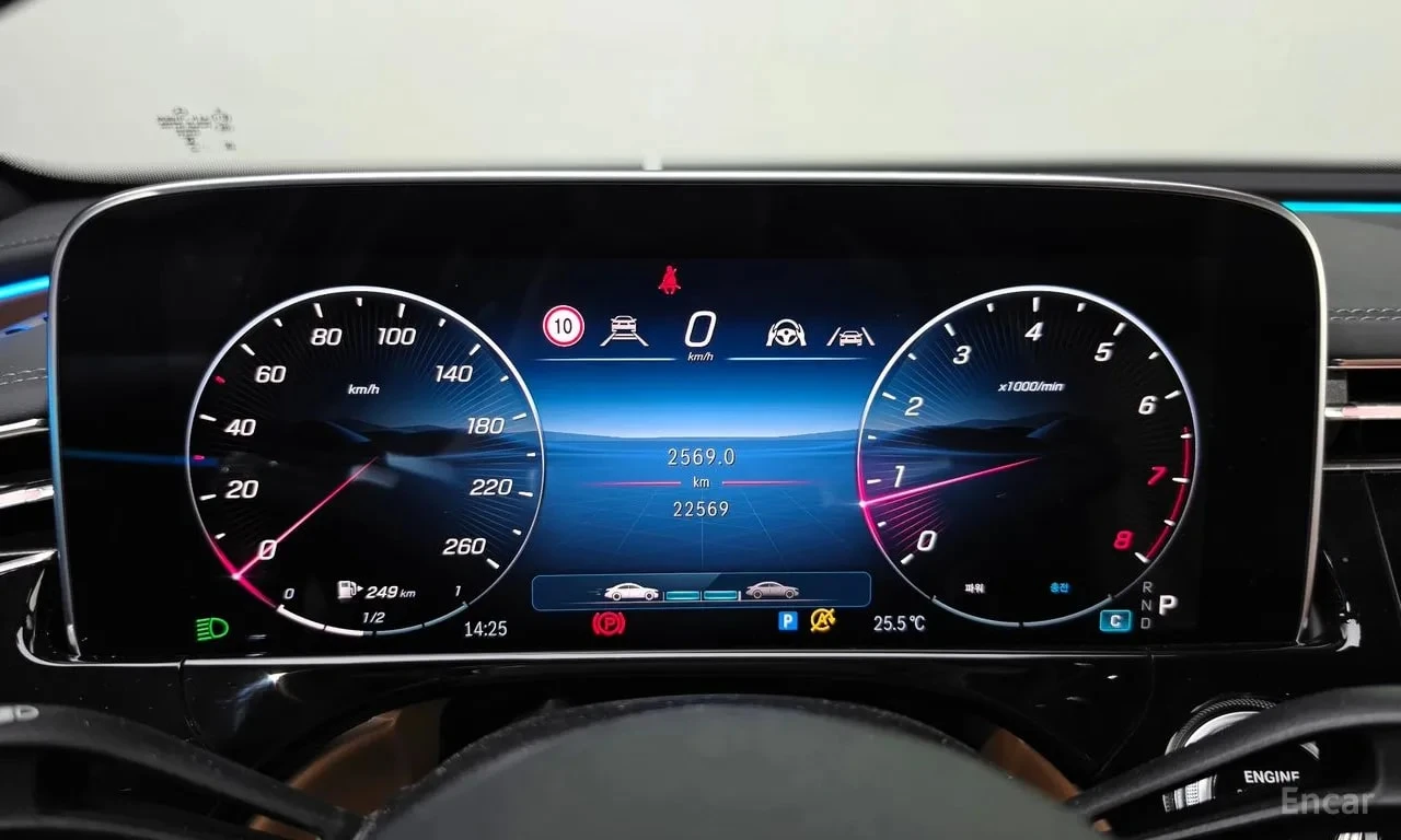 Mercedes-Benz E 300 E300 4MATIC AMG Line, снимка 8 - Автомобили и джипове - 55991579