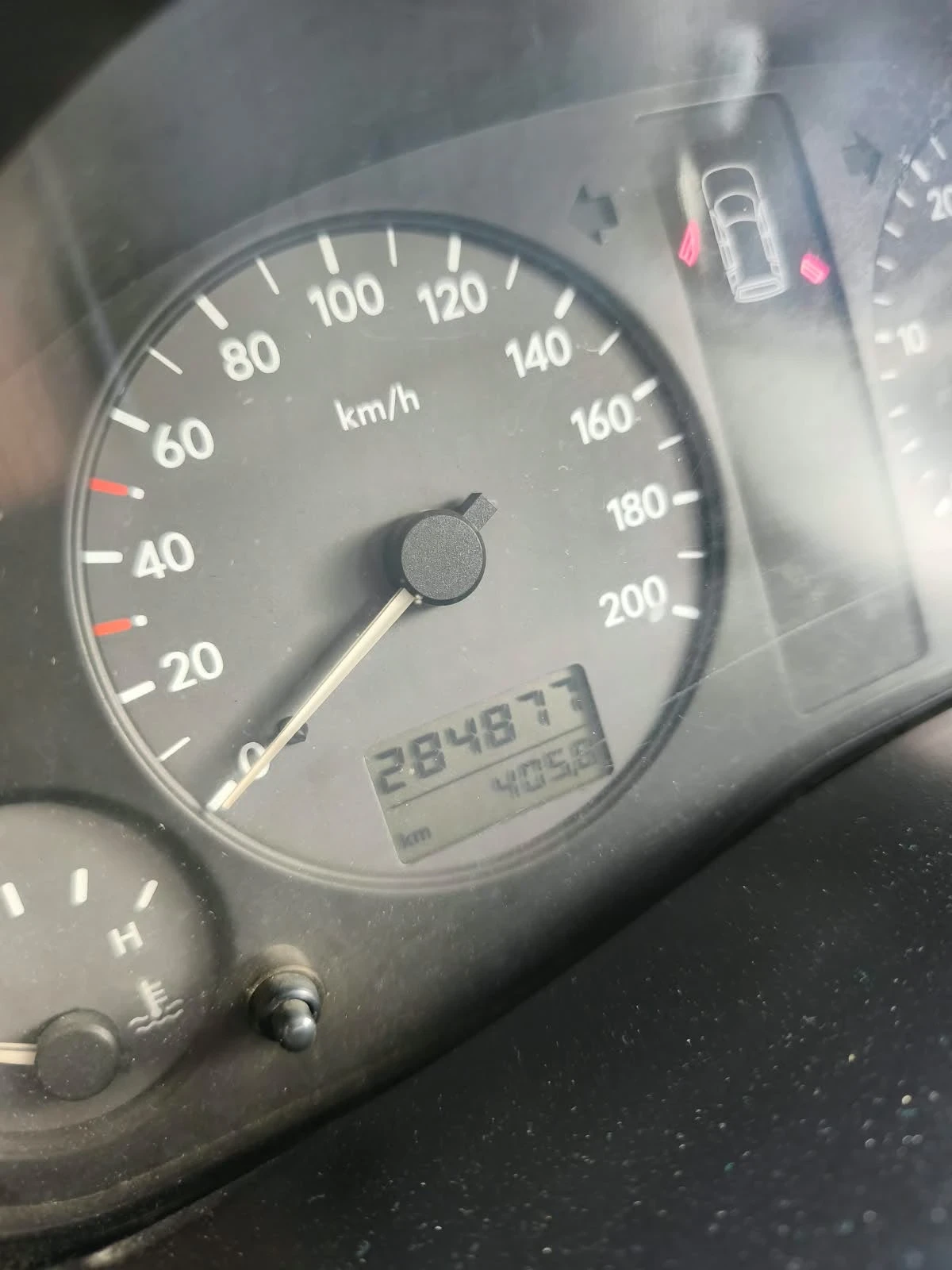VW Sharan, снимка 9 - Автомобили и джипове - 56466038
