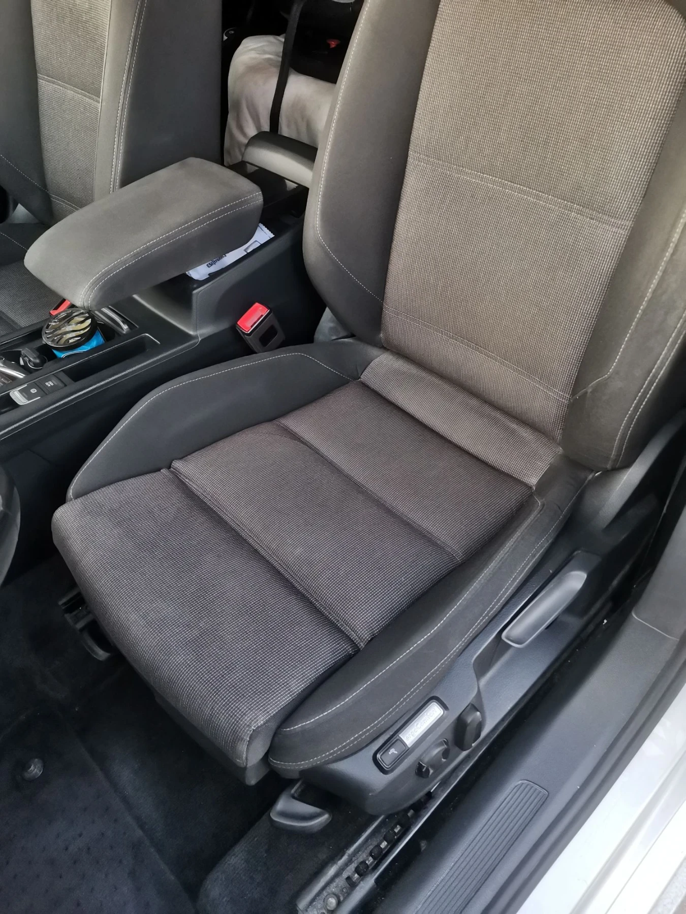 VW Passat 2.0 TDI, снимка 14 - Автомобили и джипове - 56555918