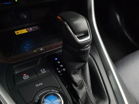 Toyota Rav4 2, 5 4WD Hybrid LTD| 219к.с.| ВКЛ.ТЕХНОТЕСТ, снимка 9