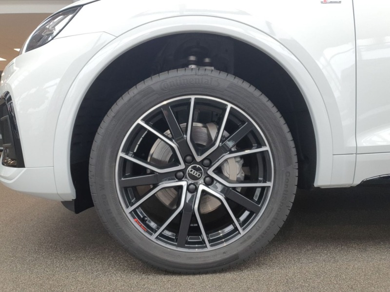 Audi Q5 Sportback 40 TFSI = S-line= Black Optic Гаранция, снимка 5 - Автомобили и джипове - 46320081