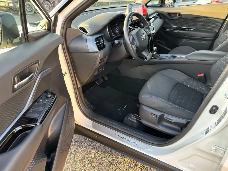 Toyota C-HR 2.0 HYBRID 184K.C. ГАРАНЦИЯ BI COLOR, снимка 9 - Автомобили и джипове - 47537935