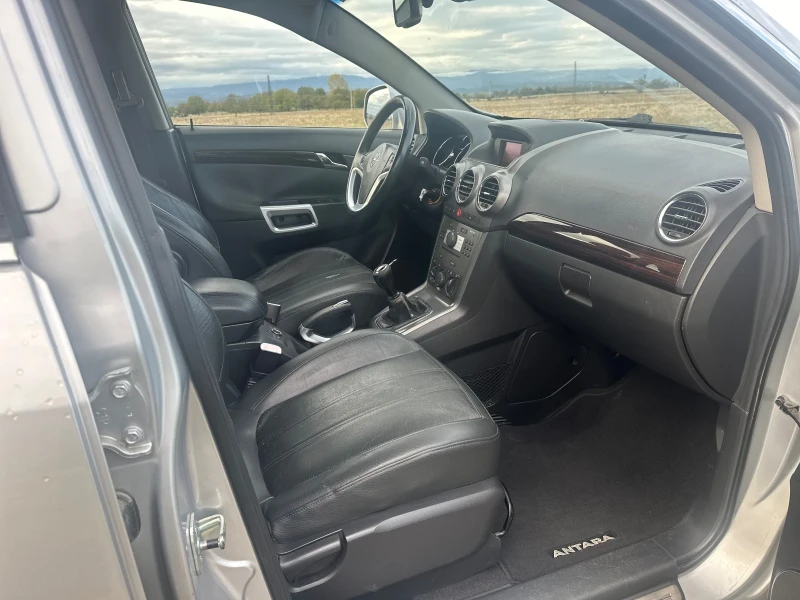 Opel Antara 2.0CDTI 4x4, снимка 12 - Автомобили и джипове - 47623057