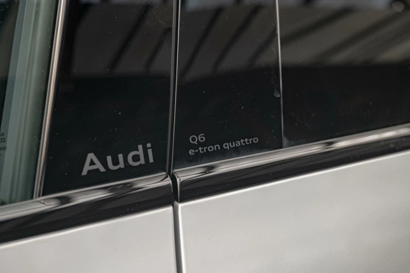 Audi Q6 100kWh/Quattro/Sline/Камера 360/Distronic/, снимка 7 - Автомобили и джипове - 51620756