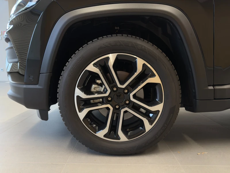 Jeep Compass LIMITED, снимка 9 - Автомобили и джипове - 52803556