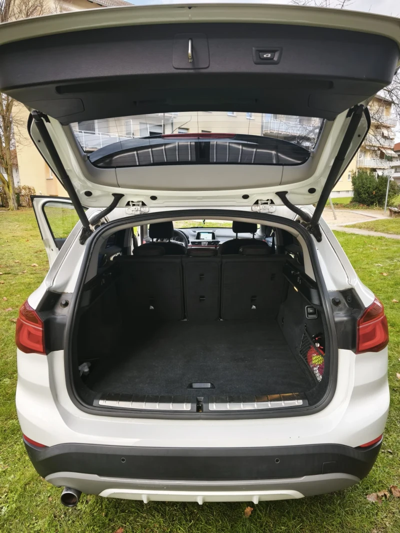 BMW X1, снимка 10 - Автомобили и джипове - 53385692