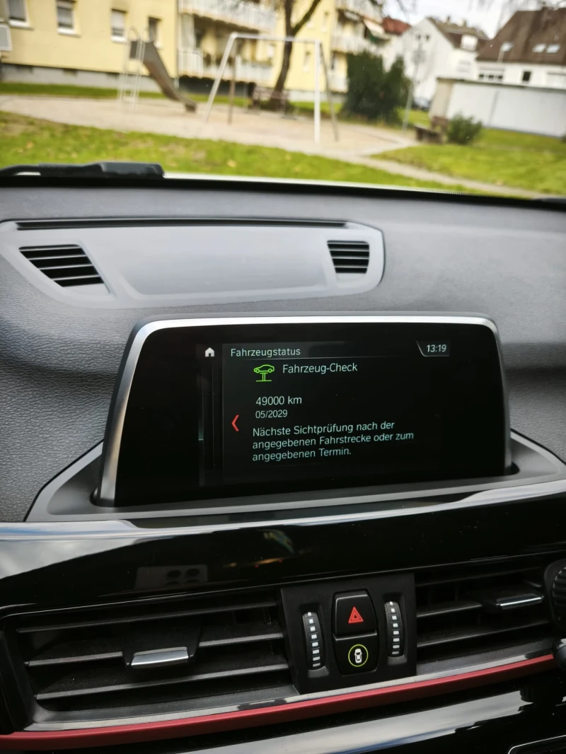 BMW X1, снимка 14 - Автомобили и джипове - 53385692