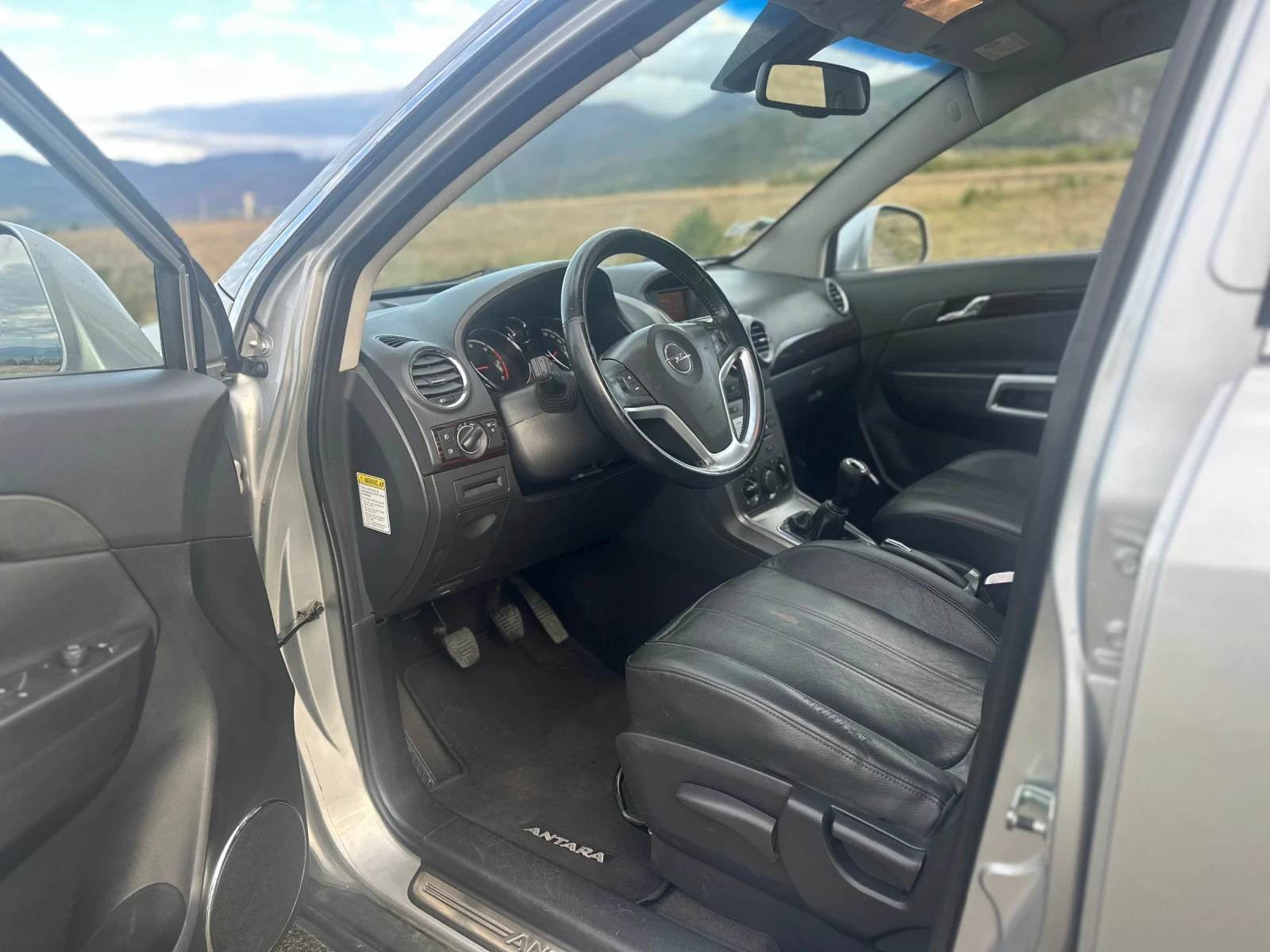 Opel Antara 2.0CDTI 4x4 - изображение 9